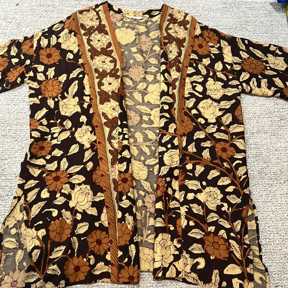 Soft Surroundings, boho women’s blousy kimono style shrug. - Picture 8 of 14